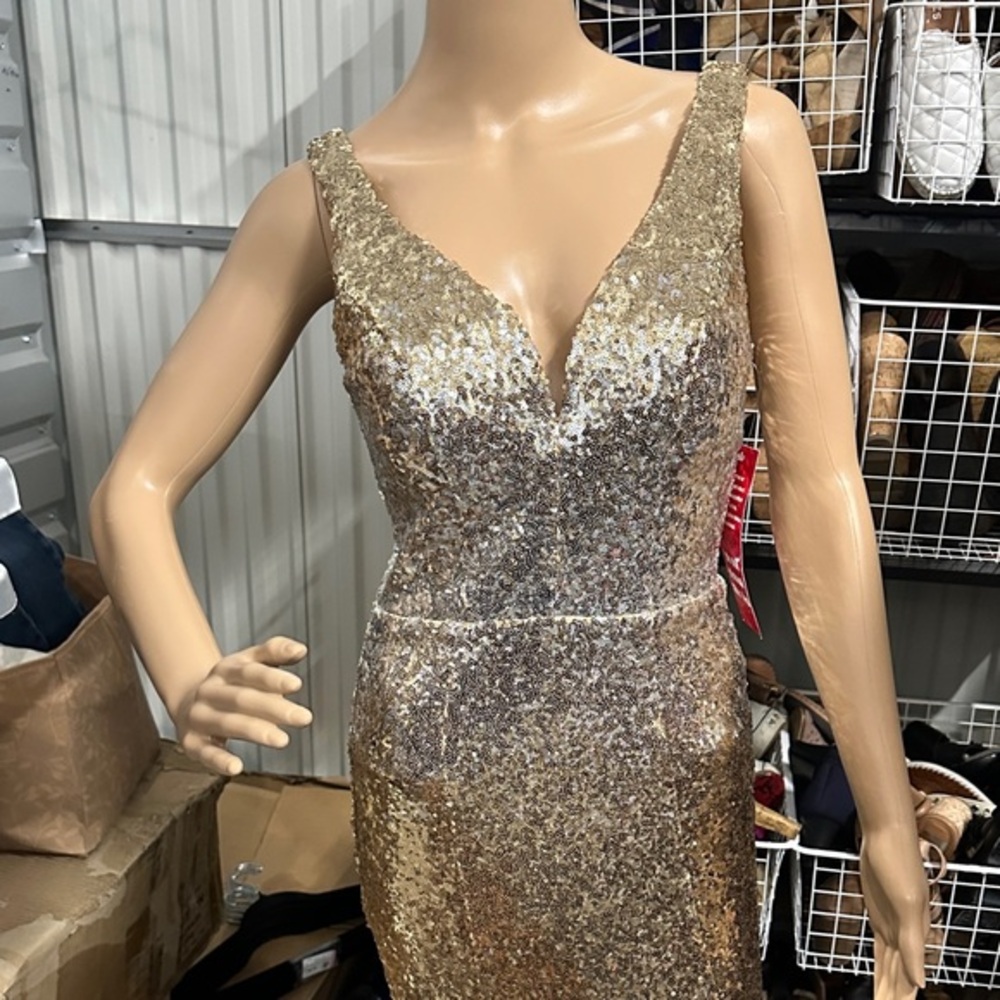 NWT  Crystal Doll sleeveless Gold and silver Sequin Prom Dress size 5